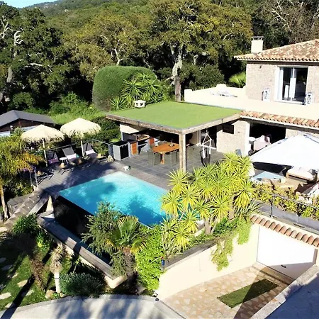 Villa Casa Baggia, Proche Plage, Piscine à Débordement Chauffée, Pool House Porto Vecchio