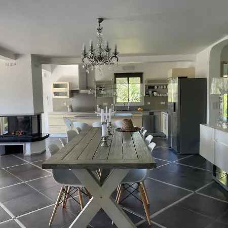 Villa Casa Baggia, Proche Plage, Piscine A Debordement Chauffee, Pool House