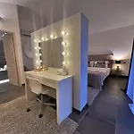 Villa Casa Baggia, Proche Plage, Piscine à Débordement Chauffée, Pool House Porto Vecchio