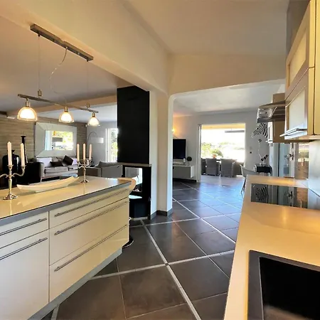 Casa Baggia, Proche Plage, Piscine à Débordement Chauffée, Pool House Porto Vecchio