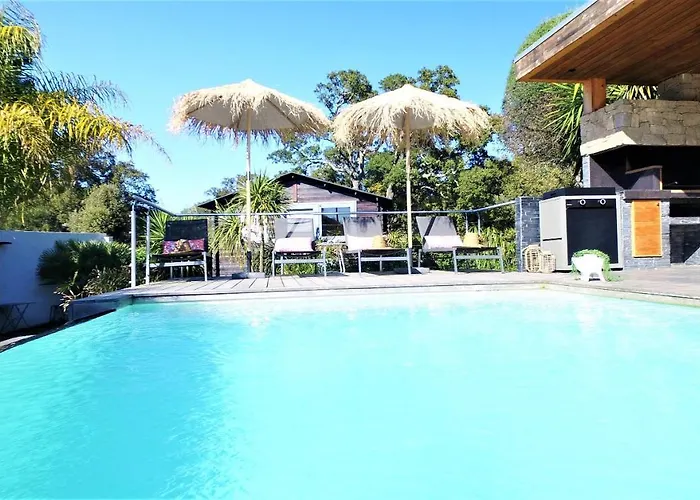 Casa Baggia, Proche Plage, Piscine A Debordement Chauffee, Pool House * Порто-Веккьо