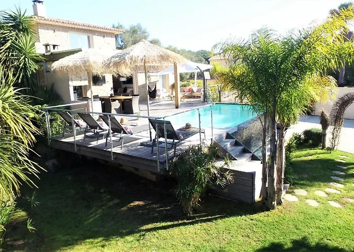Casa Baggia, Proche Plage, Piscine A Debordement Chauffee, Pool House