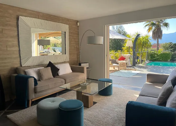 Casa Baggia, Proche Plage, Piscine A Debordement Chauffee, Pool House