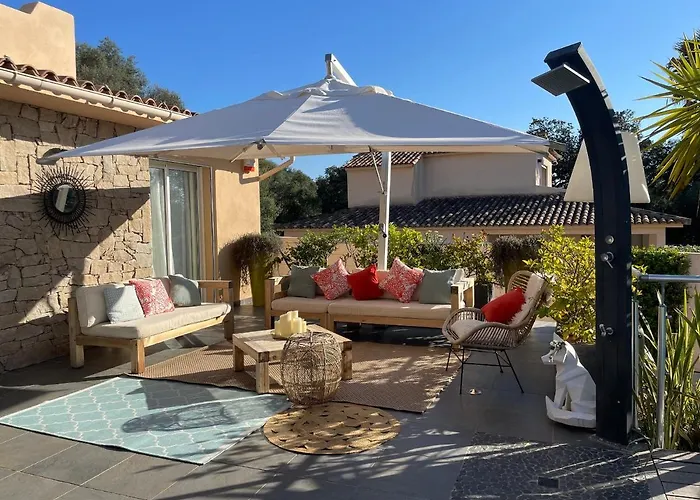 Casa Baggia, Proche Plage, Piscine A Debordement Chauffee, Pool House Вилла Порто-Веккьо