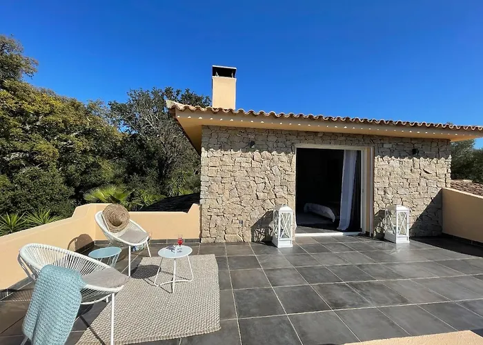 Casa Baggia, Proche Plage, Piscine A Debordement Chauffee, Pool House