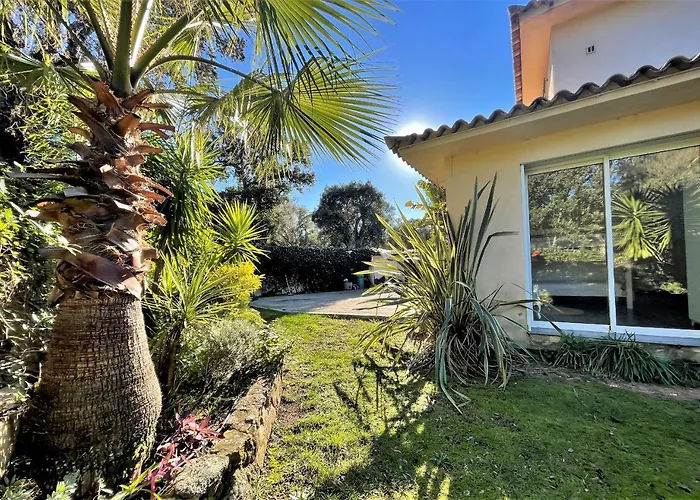 Casa Baggia, Proche Plage, Piscine A Debordement Chauffee, Pool House